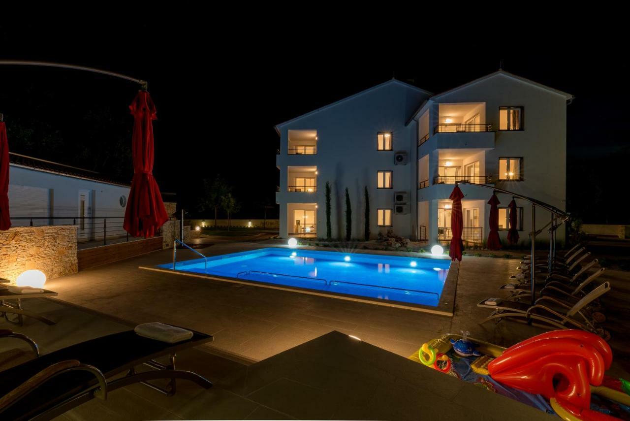 פרוי Villa Anja מראה חיצוני תמונה