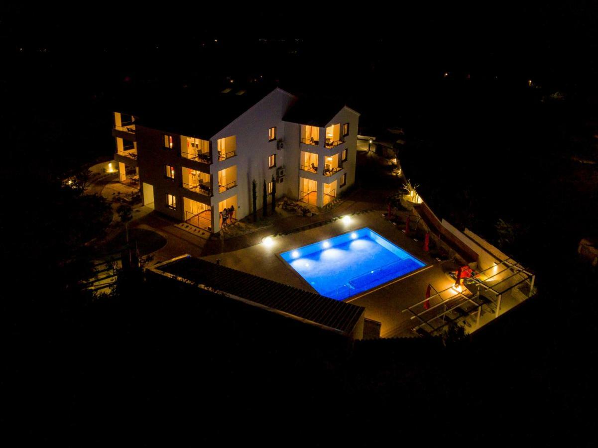פרוי Villa Anja מראה חיצוני תמונה