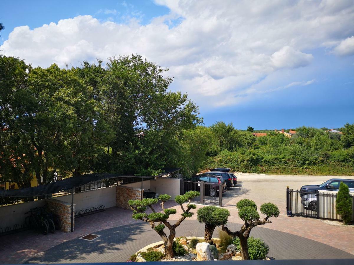 פרוי Villa Anja מראה חיצוני תמונה